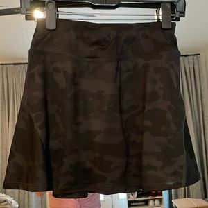Black camo tennis skirt Sz Small